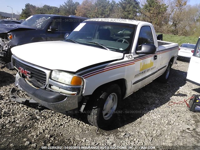 1GTEC14W2YE102657 - 2000 GMC NEW SIERRA C1500 WHITE photo 2