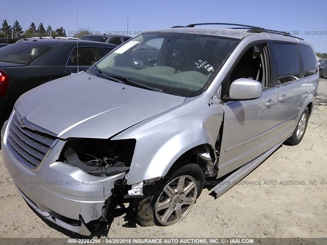 2A4RR5D16AR166330 - 2010 CHRYSLER TOWN & COUNTRY TOURING SILVER photo 2