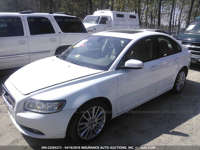 YV1MS382892464989 - 2009 VOLVO S40 2.4I WHITE photo 2