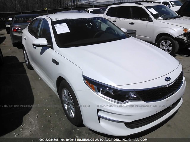 5XXGT4L35JG201136 - 2018 KIA OPTIMA LX/S WHITE photo 1