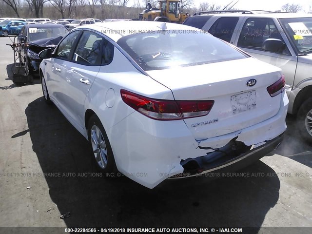 5XXGT4L35JG201136 - 2018 KIA OPTIMA LX/S WHITE photo 3