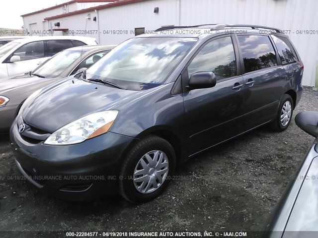 5TDZK23C17S028870 - 2007 TOYOTA SIENNA CE/LE GRAY photo 2