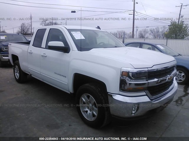 1GCVKREH2JZ119071 - 2018 CHEVROLET SILVERADO K1500 LT WHITE photo 1