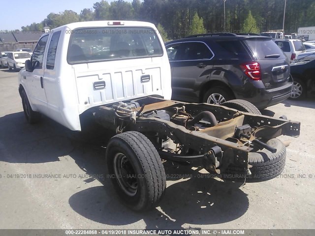 3FTNX20L73MB31029 - 2003 FORD F250 SUPER DUTY WHITE photo 3