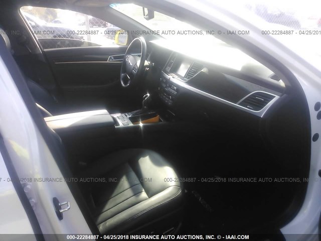 KMHGN4JE0FU096114 - 2015 HYUNDAI GENESIS 3.8L WHITE photo 5