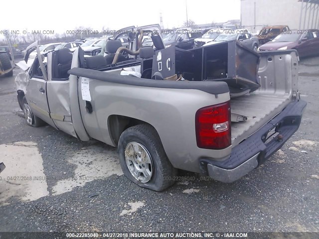 1GCEC19C17Z579294 - 2007 CHEVROLET SILVERADO C1500 BEIGE photo 3