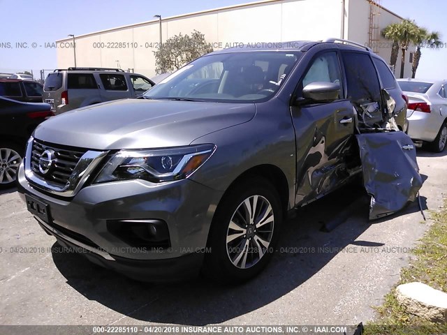 5N1DR2MN0HC655998 - 2017 NISSAN PATHFINDER S/SV/SL/PLATINUM GRAY photo 2