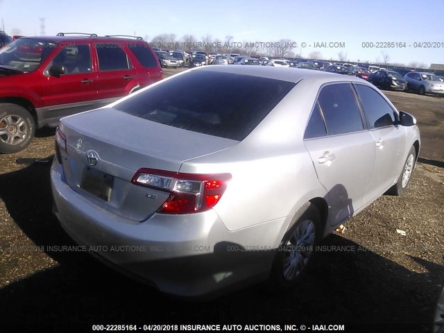 4T4BF1FK8CR201570 - 2012 TOYOTA CAMRY SE/LE/XLE SILVER photo 4
