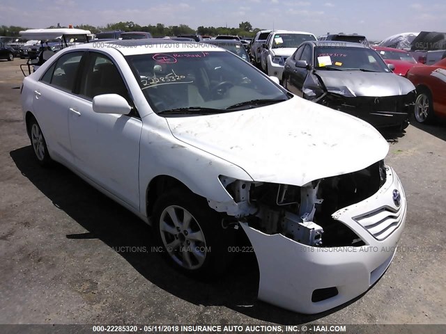 4T1BF3EK0AU579113 - 2010 TOYOTA CAMRY SE/LE/XLE თეთრი ფოტო 1