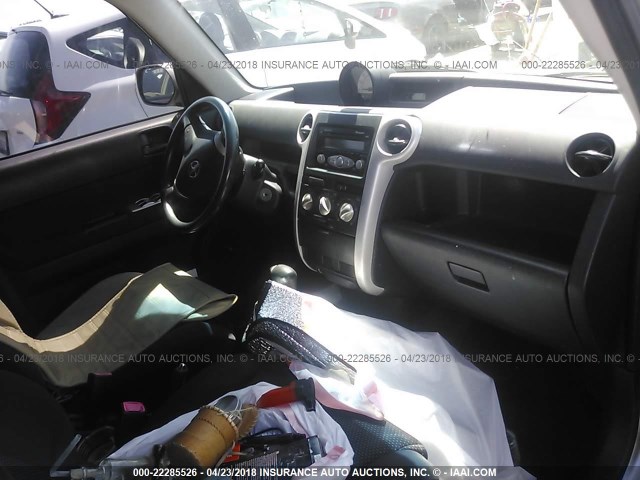 JTLKT324664044401 - 2006 TOYOTA SCION XB ნაცრისფერი ფოტო 5
