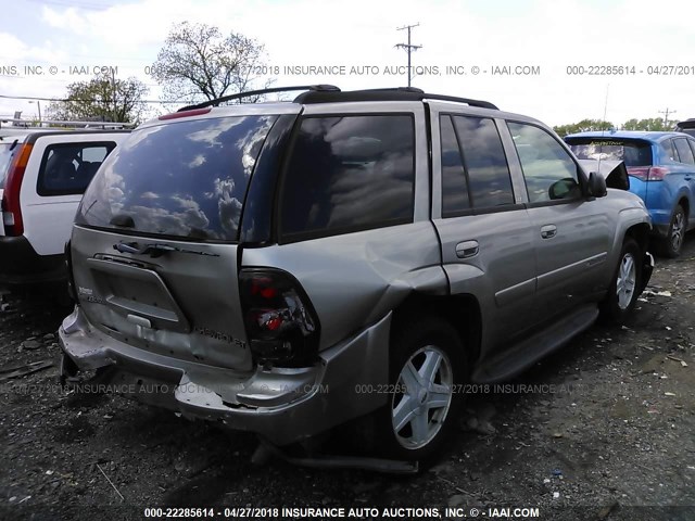 1GNDT13S322480349 - 2002 CHEVROLET TRAILBLAZER  TAN photo 4