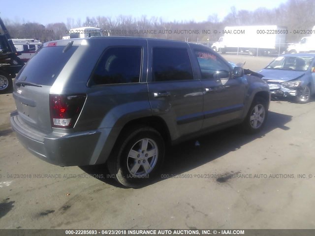 1J8GR48K77C680286 - 2007 JEEP GRAND CHEROKEE LAREDO/COLUMBIA/FREEDOM ვერცხლისფერი ფოტო 4