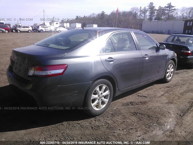 4T4BF3EK5BR101468 - 2011 TOYOTA CAMRY SE/LE/XLE GRAY photo 4