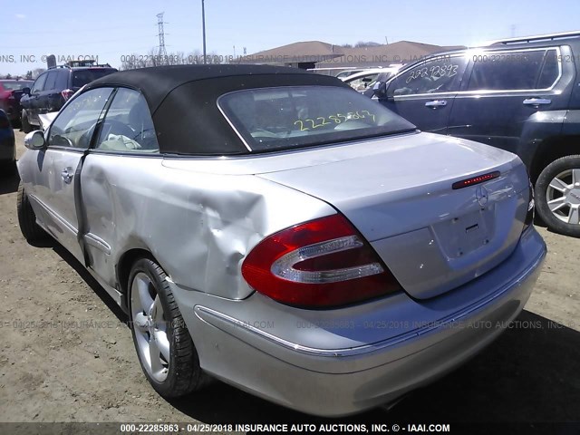 WDBTK65J55F162026 - 2005 MERCEDES-BENZ CLK 320 SILVER photo 3