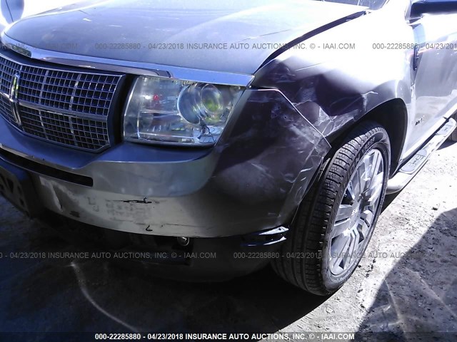 2LMDU68C68BJ38322 - 2008 LINCOLN MKX Pewter photo 6