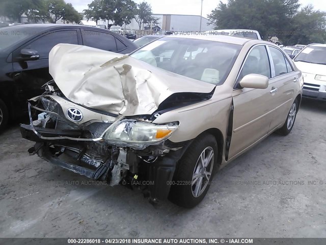 4T1BF3EK0AU020273 - 2010 TOYOTA CAMRY SE/LE/XLE 灰色 照片 2