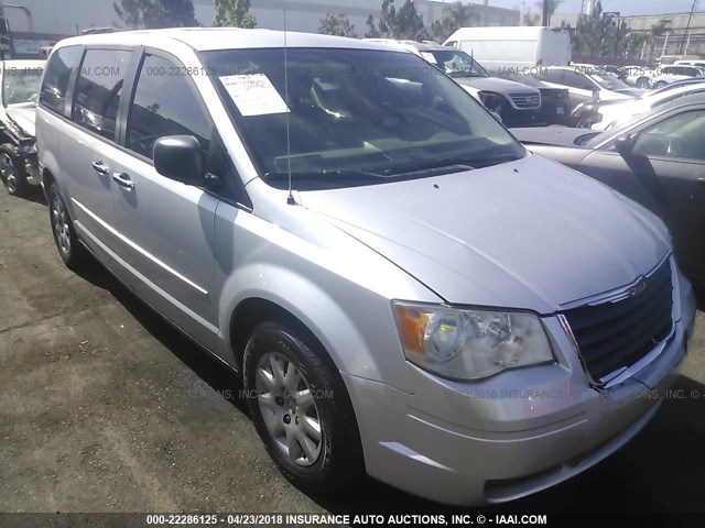 2A8HR44H28R678176 - 2008 CHRYSLER TOWN & COUNTRY LX SILVER photo 1