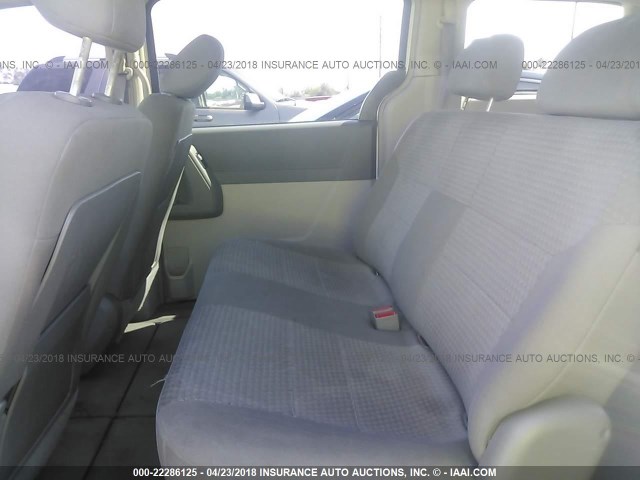 2A8HR44H28R678176 - 2008 CHRYSLER TOWN & COUNTRY LX SILVER photo 8