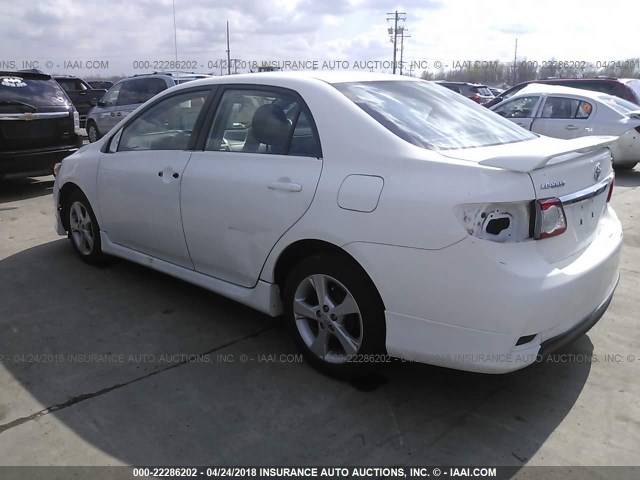 2T1BU4EE7CC812530 - 2012 TOYOTA COROLLA S/LE WHITE photo 3