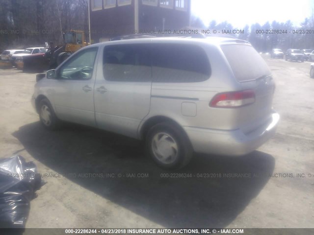 4T3ZF13C12U458274 - 2002 TOYOTA SIENNA LE/XLE SILVER photo 3