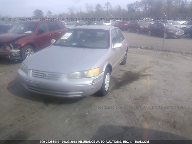 4T1BG22K7WU254204 - 1998 TOYOTA CAMRY CE/LE/XLE Champagne photo 2