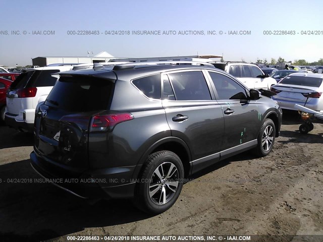 JTMWFREV0JJ728446 - 2018 TOYOTA RAV4 ADVENTURE/XLE ნაცრისფერი ფოტო 4