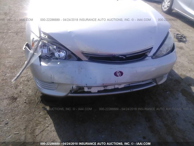 4T1BE32K95U970676 - 2005 TOYOTA CAMRY LE/XLE/SE ვერცხლისფერი ფოტო 6