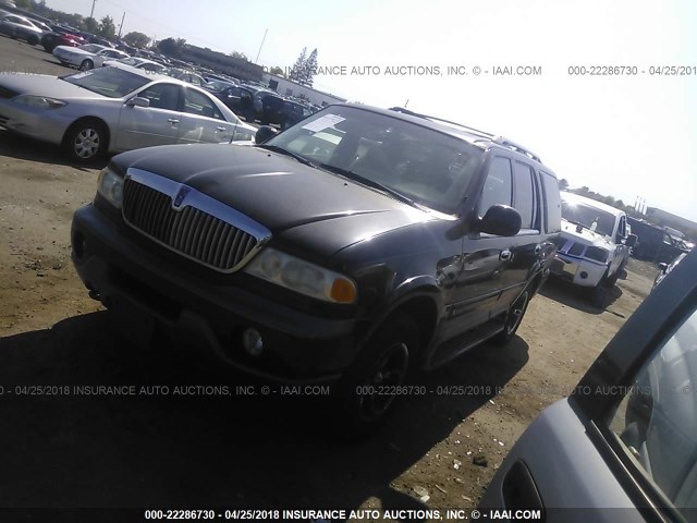 5LMPU28L9WLJ21199 - 1998 LINCOLN NAVIGATOR 黑色 照片 2