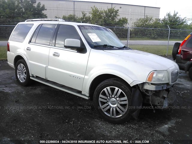 5LMFU27555LJ16451 - 2005 LINCOLN NAVIGATOR 奶油色 照片 1