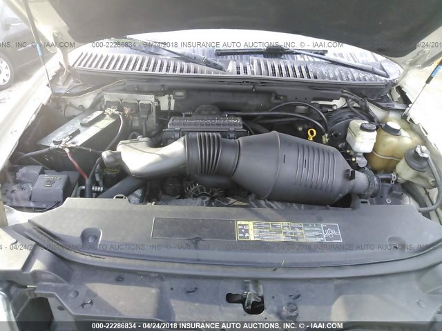 5LMFU27555LJ16451 - 2005 LINCOLN NAVIGATOR 奶油色 照片 10