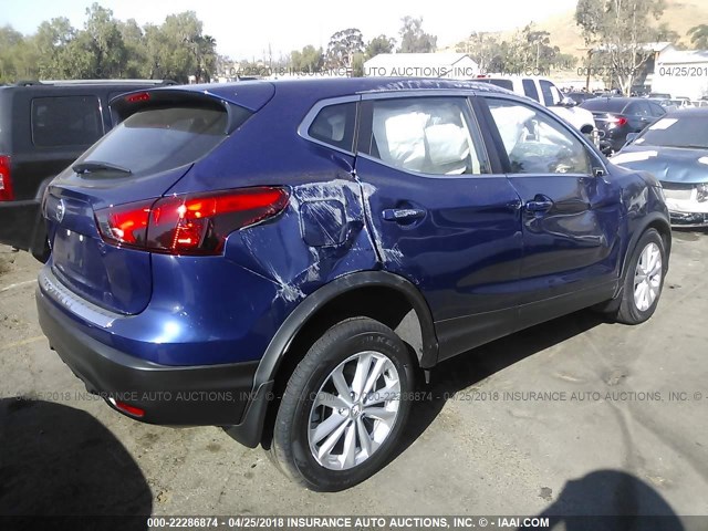 JN1BJ1CP0JW105403 - 2018 NISSAN ROGUE BLUE photo 4