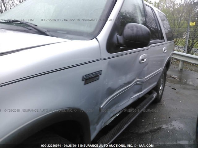 1FMPU16L5YLA44768 - 2000 FORD EXPEDITION XLT SILVER photo 6