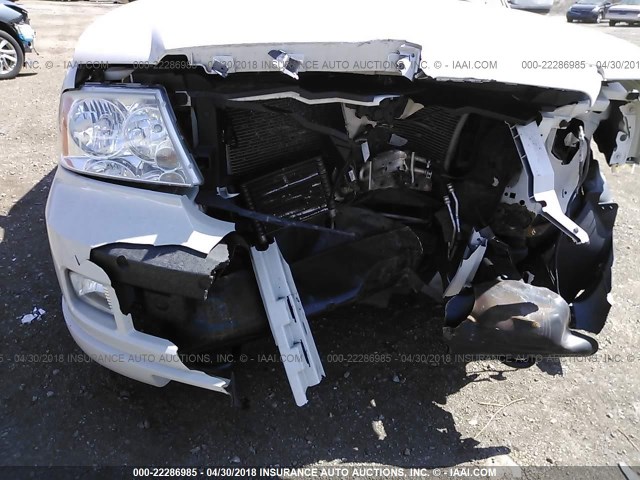 5LMFU28595LJ09677 - 2005 LINCOLN NAVIGATOR WHITE photo 6