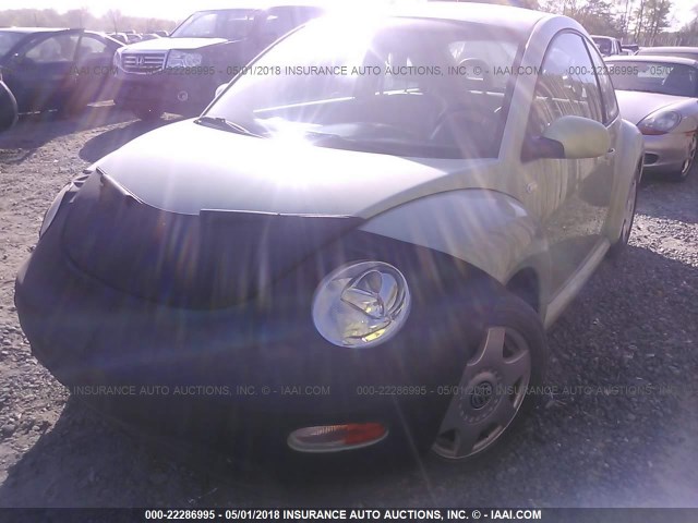 3VWDC21C41M415962 - 2001 VOLKSWAGEN NEW BEETLE GLX 绿色 照片 2
