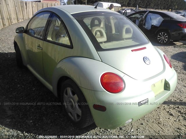 3VWDC21C41M415962 - 2001 VOLKSWAGEN NEW BEETLE GLX 绿色 照片 3