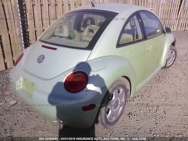 3VWDC21C41M415962 - 2001 VOLKSWAGEN NEW BEETLE GLX 绿色 照片 4