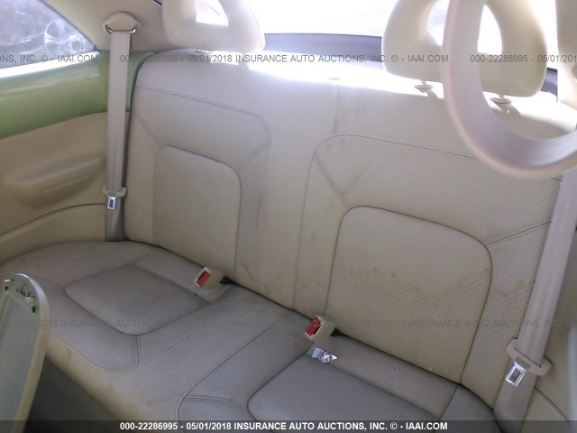 3VWDC21C41M415962 - 2001 VOLKSWAGEN NEW BEETLE GLX 绿色 照片 8