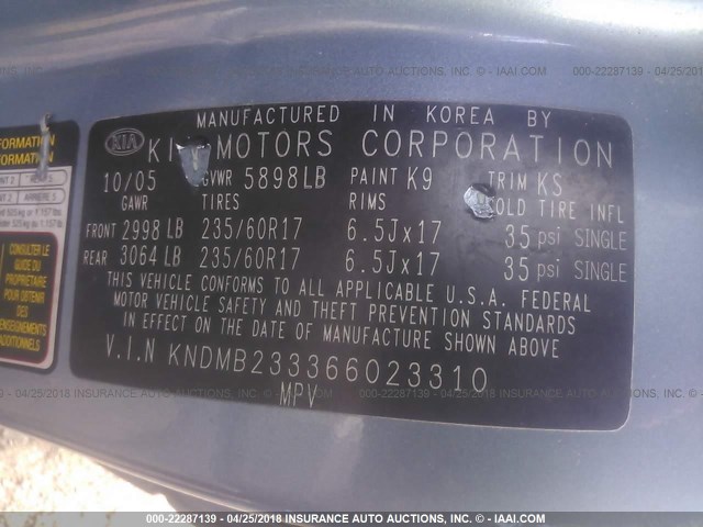 KNDMB233366023310 - 2006 KIA SEDONA EX/LX BLUE photo 9