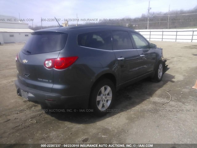 1GNLRFED0AS123098 - 2010 CHEVROLET TRAVERSE LT GRAY photo 4