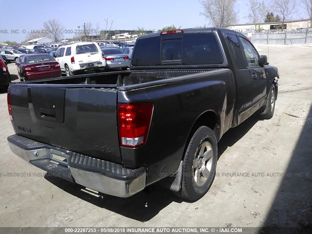 1N6AA06A74N575851 - 2004 NISSAN TITAN XE/SE/LE GRAY photo 4