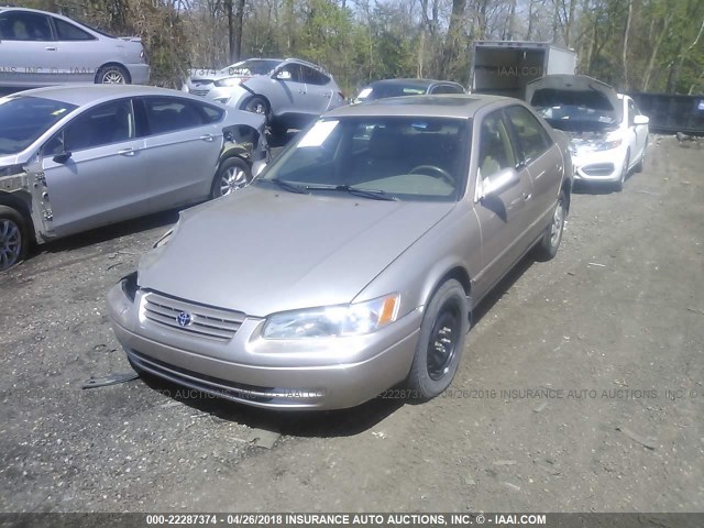 JT2BF28KXX0183001 - 1999 TOYOTA CAMRY LE/XLE Qızıl foto 2