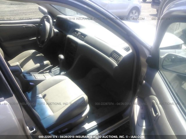 JT2BF28KXX0183001 - 1999 TOYOTA CAMRY LE/XLE Qızıl foto 5