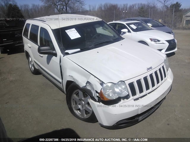 1J8GR48K68C213782 - 2008 JEEP GRAND CHEROKEE LAREDO WHITE photo 1