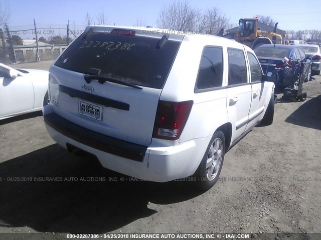 1J8GR48K68C213782 - 2008 JEEP GRAND CHEROKEE LAREDO WHITE photo 4