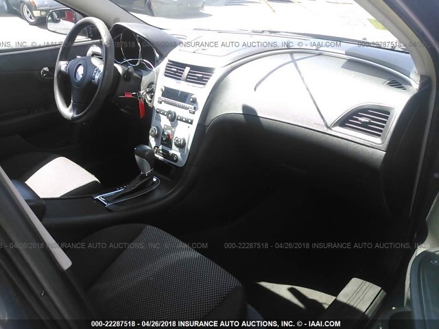 1G1ZH57B99F182708 - 2009 CHEVROLET MALIBU 1LT GRAY photo 5
