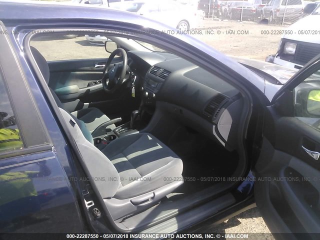 1HGCM56157A067777 - 2007 HONDA ACCORD VALUE BLUE photo 5