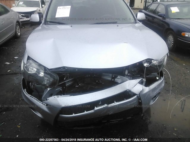 JA4AS2AWXCU019773 - 2012 MITSUBISHI OUTLANDER ES SILVER photo 6