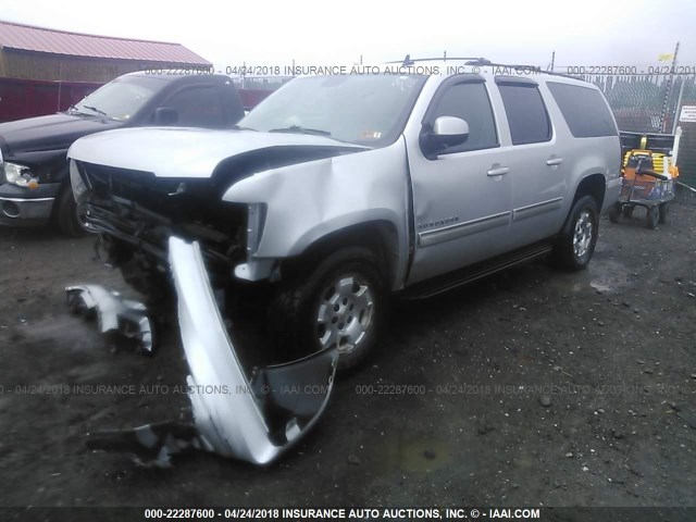 1GNSKHE36BR295454 - 2011 CHEVROLET SUBURBAN K1500 LS SILVER photo 2