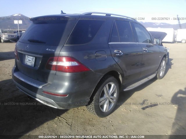 4JGDA5HB5CA026430 - 2012 MERCEDES-BENZ ML 350 4MATIC GRAY photo 4