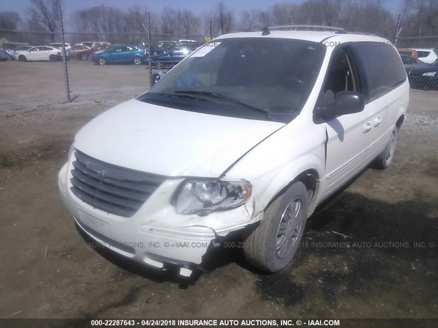 2C8GP64L05R508501 - 2005 CHRYSLER TOWN & COUNTRY LIMITED WHITE photo 6